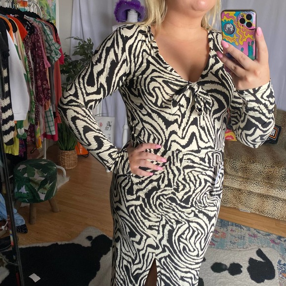 Topshop Printed V-Neck Front Slit Midi Dress Brown Size 8 - Picture 3 of 4